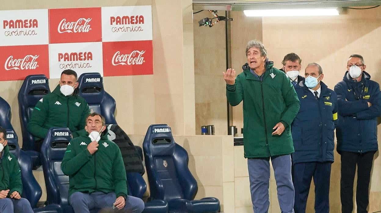 Manuel Pellegrini, durante el partido del Betis en Villarreal