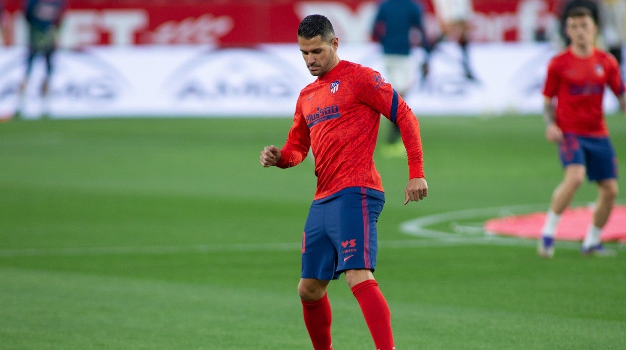 Vitolo, en el calentamiento de un partido