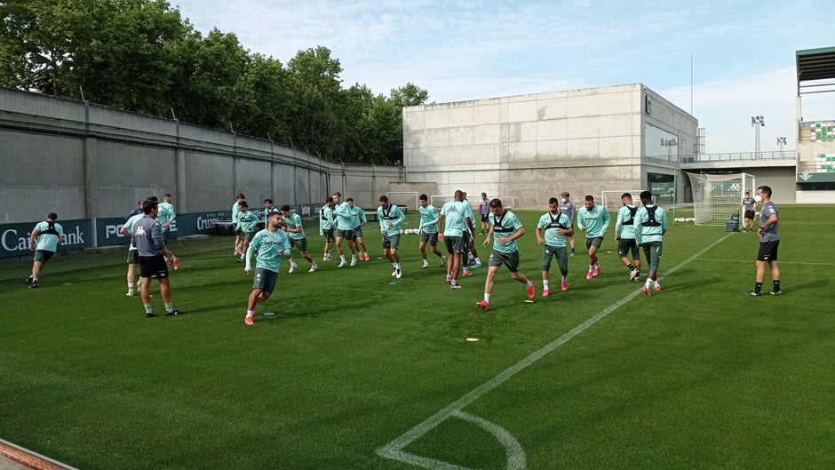 Tello no inicia la sesión con el Betis a un día del choque frente al Real Madrid