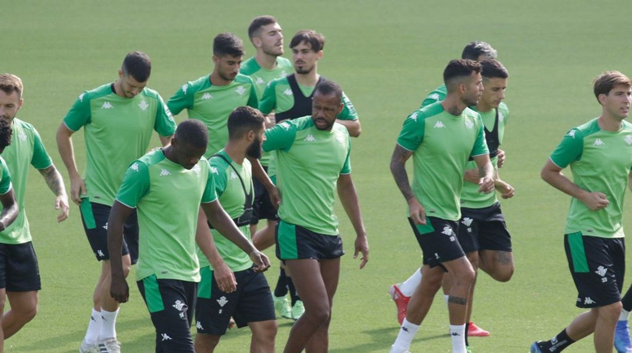 Sidnei durante un entrenamiento de la pretemporada del Real Betis