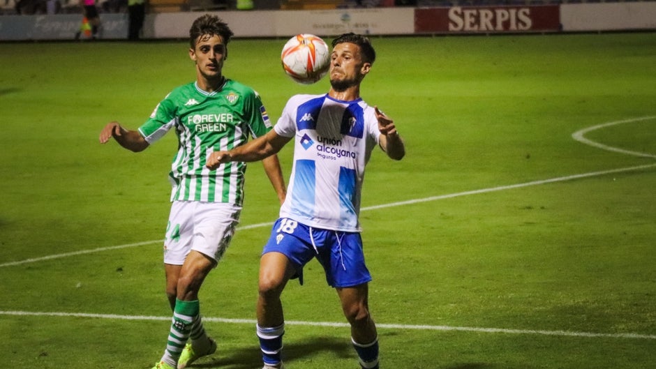 Alcoyano - Betis Deportivo: Pena máxima en un debut sin frescura (1-0)