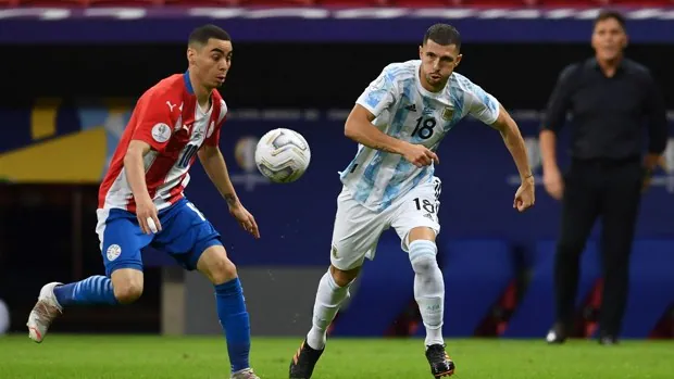 Guido Rodríguez vuelve a disputar un partido completo con Argentina