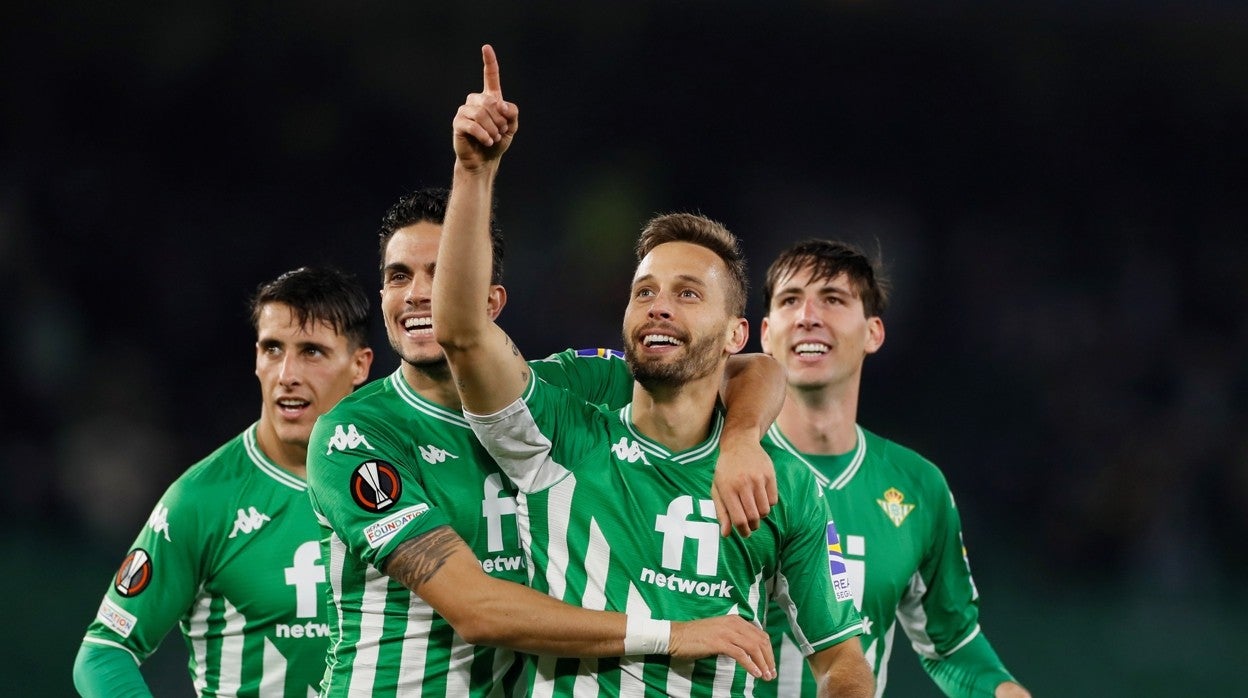 Canales celebra el gol marcado ante el Ferencvaros
