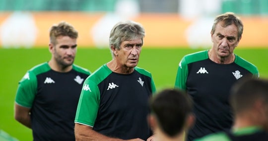 Pellegrini, durante un entrenamiento en el Benito Villamarín