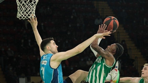 Un vendaval ofensivo con la batuta de Evans (99-83)