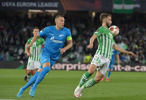 Pezzella controla ante Dzyuba