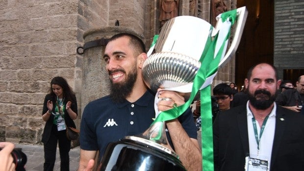 «Ahora hay que dejarse la vida para entrar en la Champions»