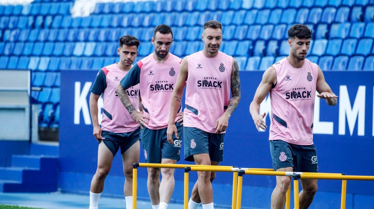 Loren, en un entrenamiento con el Espanyol