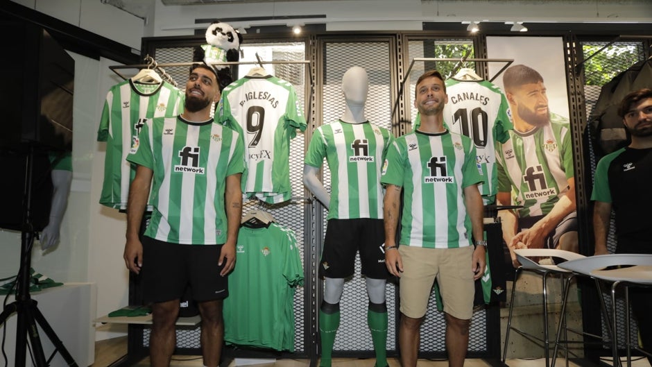 Borja Iglesias: «Si yo tuviese que decidir, Bellerín ya estaría aquí»