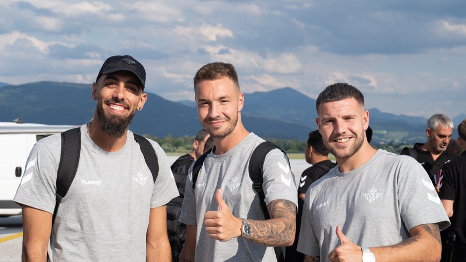 Los futbolistas y técnicos del Betis ya están en Austria
