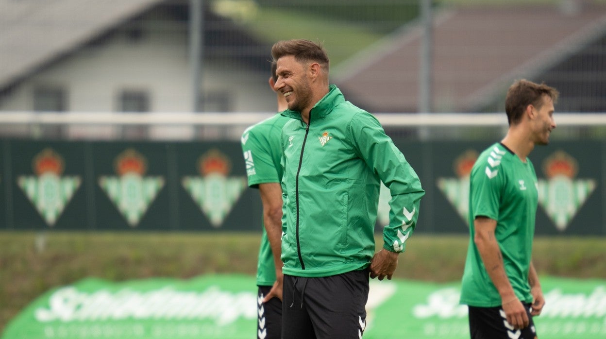 El capitán del Real Betis, Joaquín, en un entrenamiento de pretemporada