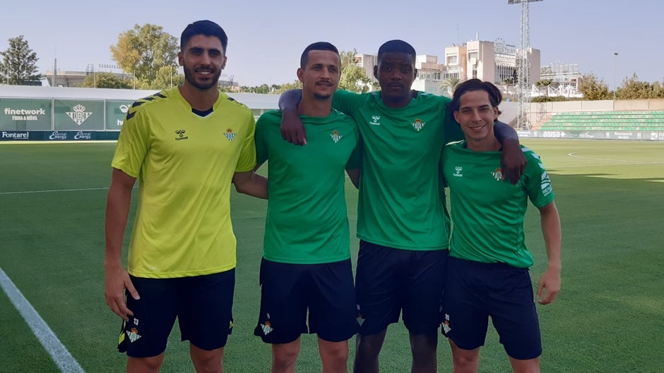 William Carvalho, Lainez, Rui Silva y Luiz Felipe, a las órdenes de Pellegrini