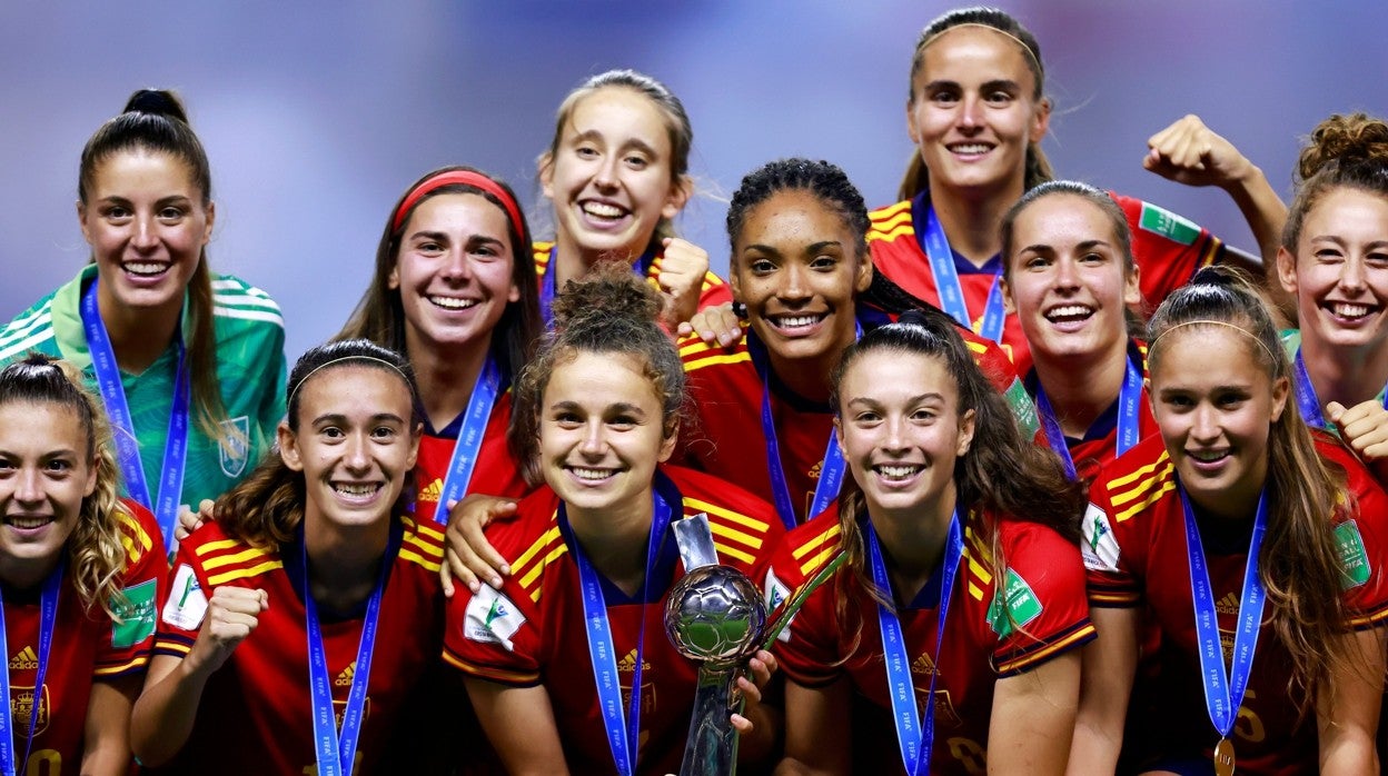 Carmen Álvarez, campeona del Mundo con la Selección Española Sub 20