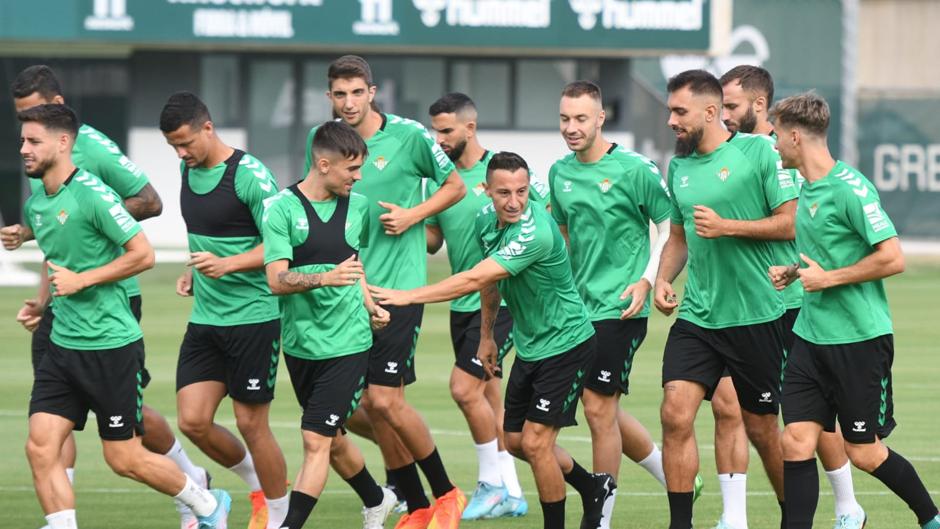William Carvalho tampoco participa en la última sesión del Betis antes de viajar a Madrid
