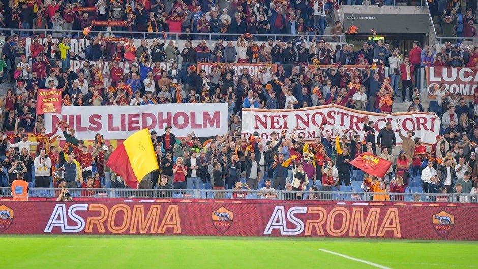 La Roma cita a sus aficionados a dos kilómetros del Benito Villamarín