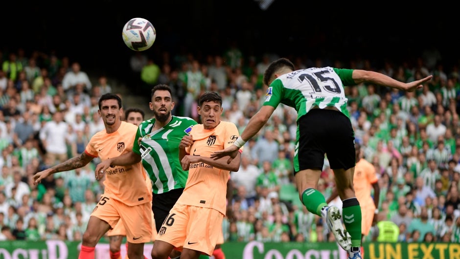 Álex Moreno: «La derrota ha sido muy injusta, el 2-2 hubiera sido lo más lógico»