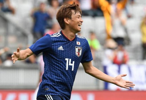 Inui celebra un gol con Japón durante el Mundial de Rusia 2018