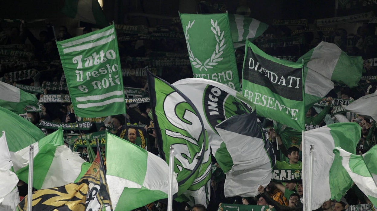 La grada de animación del estadio Benito Villamarín