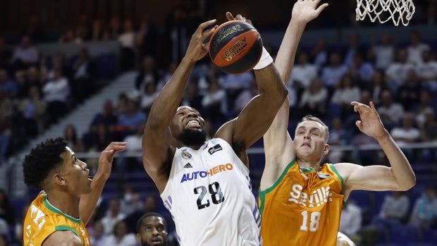 Fracaso consumado: el Betis Baloncesto pierde en Madrid y desciende a LEB Oro (79-77)