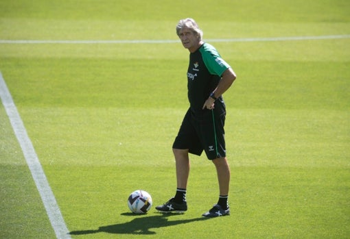 Manuel Pellegrini, durante un entrenamiento