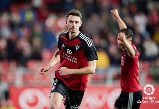 Raúl, en el Mirandés-Eibar de LaLiga SmartBank 22-23