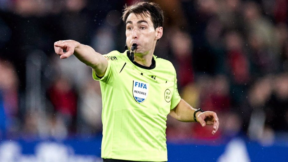 De Burgos Bengoetxea, árbitro designado para el Betis-Atlético de Madrid