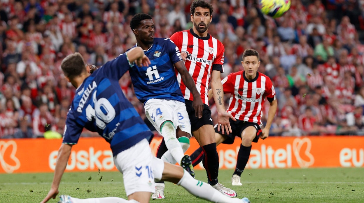 Paul, en el Athletic - Betis de la pasada temporada
