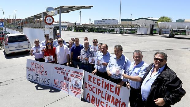 Protesta de trabajadores de Aucorsa