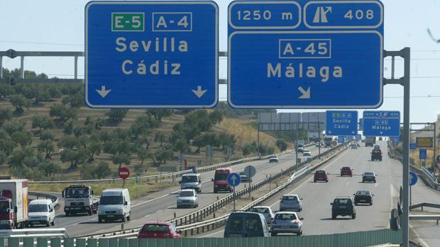 Cuatro «puntos negros» cordobeses no tienen radares de la DGT