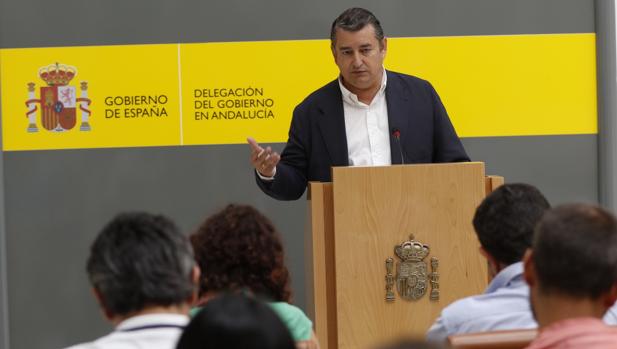Antonio Sanz, delegado del Gobierno en Andalucía, durante la rueda de prensa