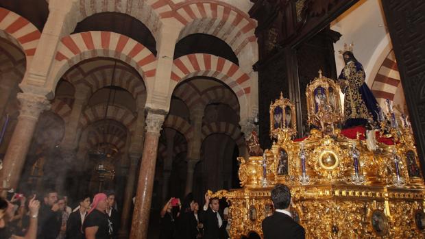 El Rescatado y la Amargura regresan de la Catedral