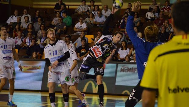 El Ángel Ximénez no puede con la lógica ante el Ademar