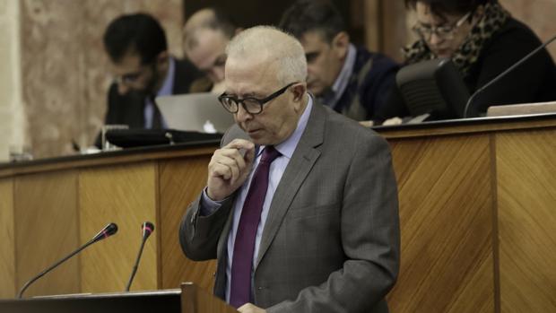 La Junta no logra explicar por qué incumple desde 2014 el pago del bono de empleo joven