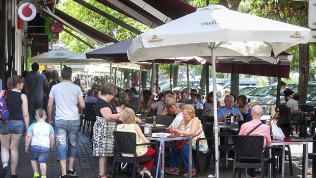 Veladores en la capital cordobesa