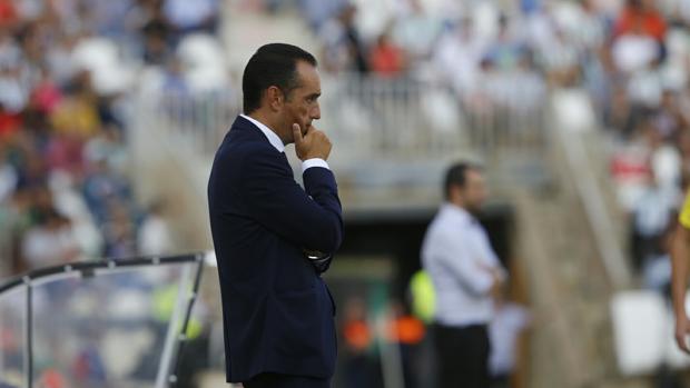 José Luis Oltra durante el choque