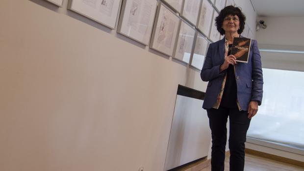 ¿Quién es Ángela Mora, la nueva Premio Nacional de Poesía?