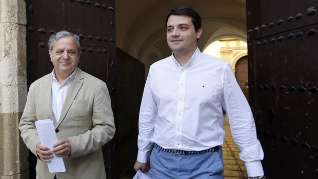 Bellido y Fuentes visitan las obras del convento