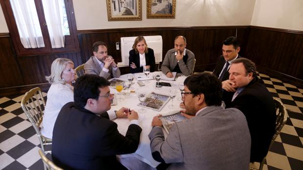 Dimensión y capacitación profesional, claves para la educación, joyería, sanidad y aceite