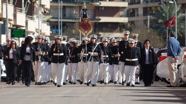 La banda de la Cena, de camino a su templo el Jueves Santo