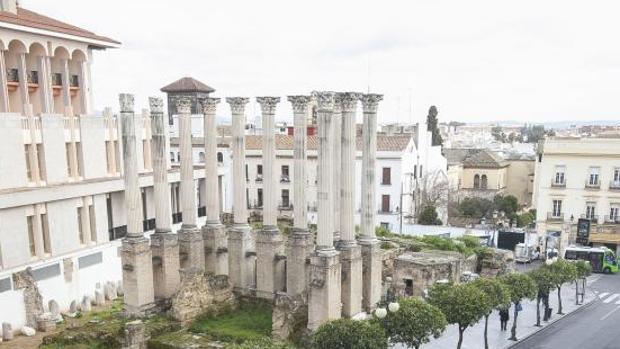 Toma aérea del Templo Romano