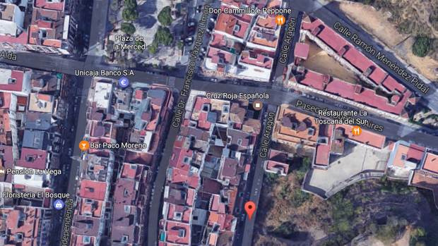 El cuerpo ha aparecido en un descampado de la calle Aragón