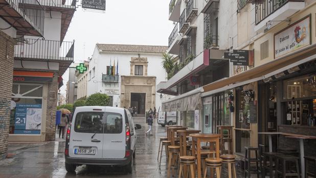 Los colegios católicos enseñan el «stop» al blindaje del Centro de Córdoba a los coches de los padres