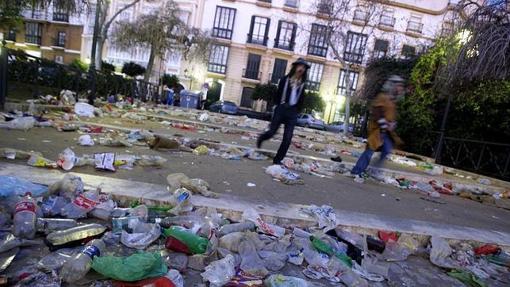 ¿Dónde hacen botellón ahora los jóvenes en Andalucía?