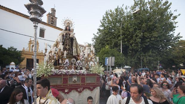 Así fue la procesión de la Virgen del Carmen de Puerta Nueva de Córdoba