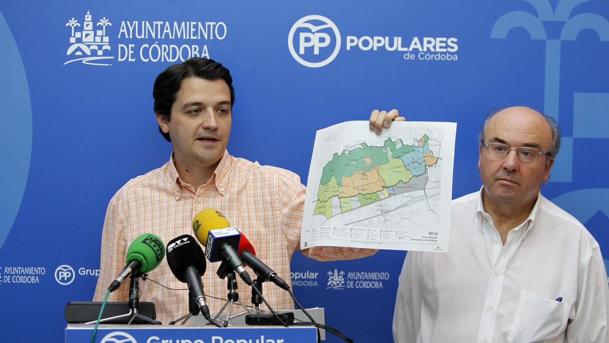 José María Bellido y Luis Martín durante una rueda de prensa