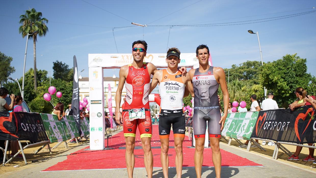 Ali-Saad, Puertas y Cañas posan tras la carrera Sprint