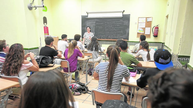 Las academias de Córdoba, a tope durante el verano para preparar los exámenes de septiembre