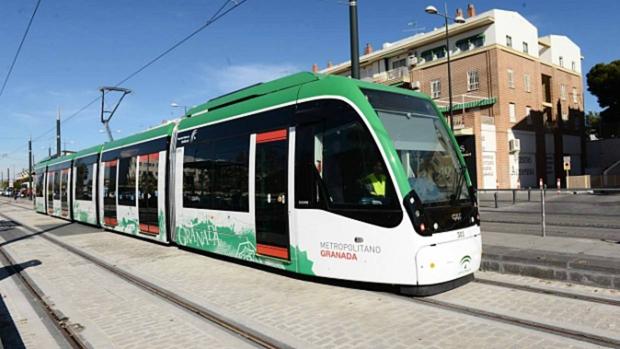El metro de Granada continúa sin fecha de inauguración tras medio año en pruebas