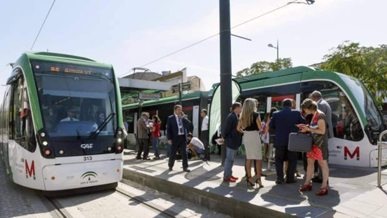 El metro de Granada comenzó a funcionar el pasado jueves