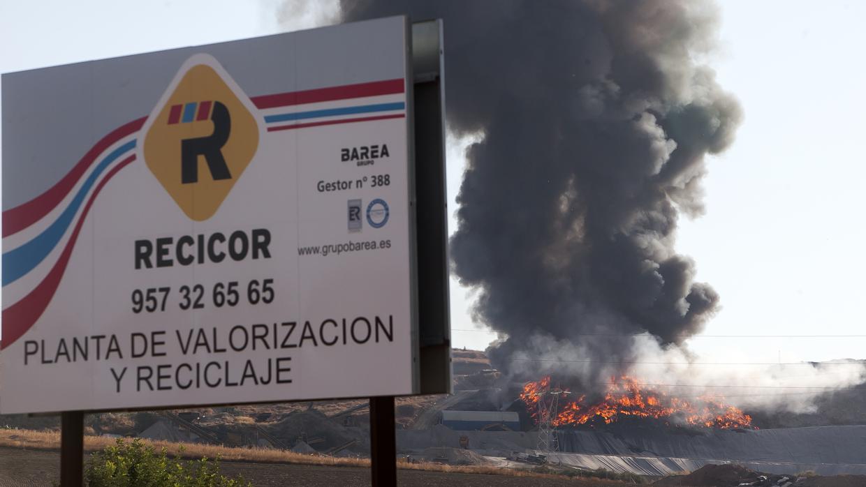 Imagen del incendio en la tarde del pasado domingo